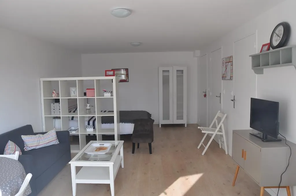 Studio du Maréchal Sainte-Foy-lès-Lyon 0*,  France