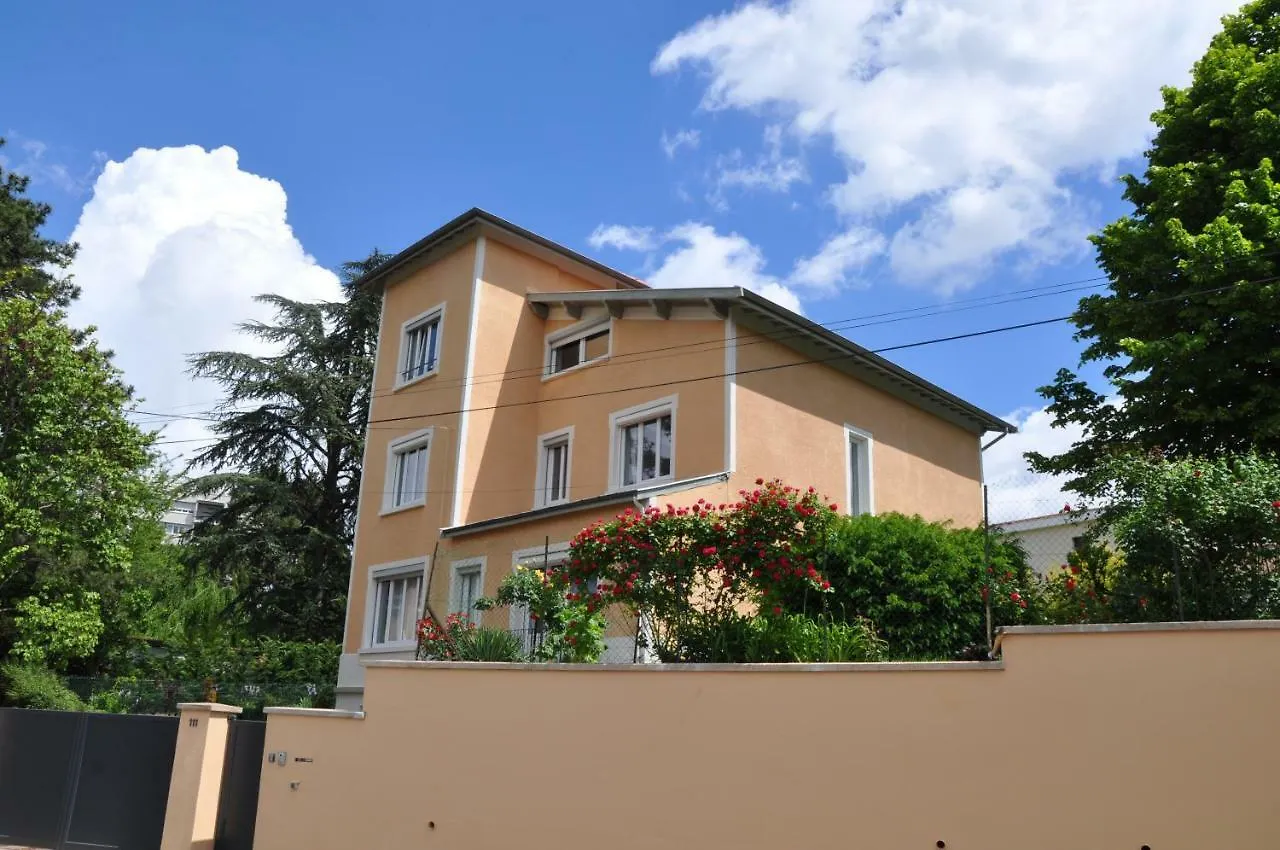 Studio du Maréchal Sainte-Foy-lès-Lyon 0*,